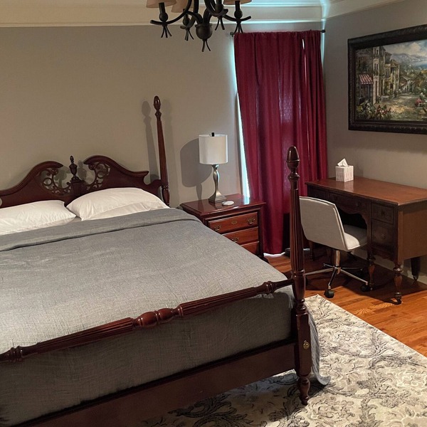 Spacious 3BR Perfect for Work & Relaxation