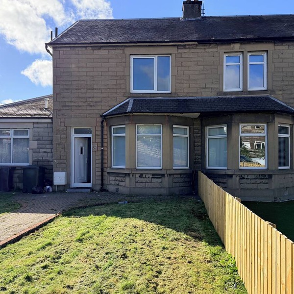 Spacious 4-bed house, minutes from Arthur's Seat
