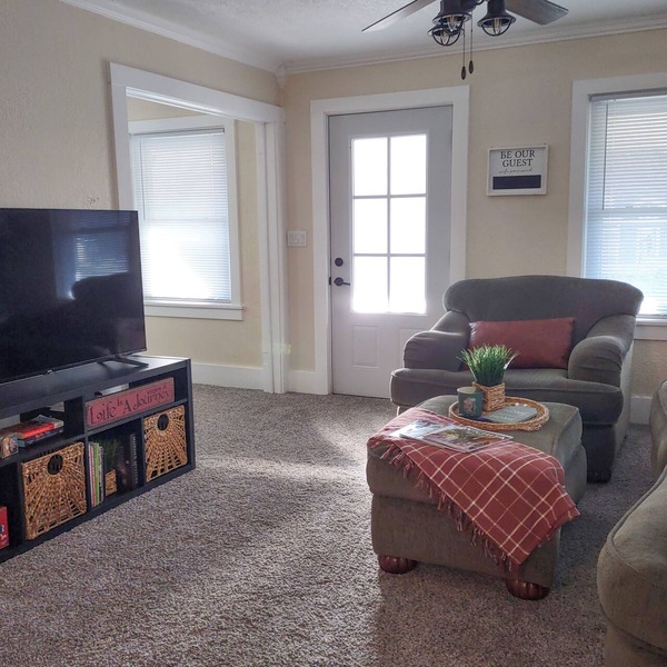 Spacious 4-bedroom house in pleasant Robinson with AC
