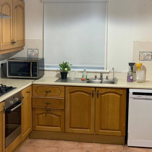 Spacious 4-bedroom house in Clonee with WiFi Owner is staying @ Same Property