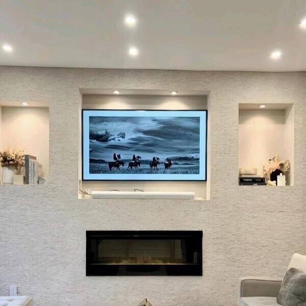 Spacious 4BR Home in Trendy Leslieville w/Private Backyard