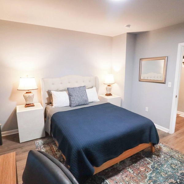 Spacious 5 BR Stay in Westminster | Perfect for Groups & Longer Stays