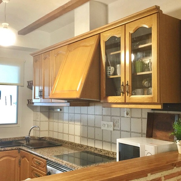 Spacious and comfortable apartment, 3 bedrooms, 2 bathrooms, living room with fireplace