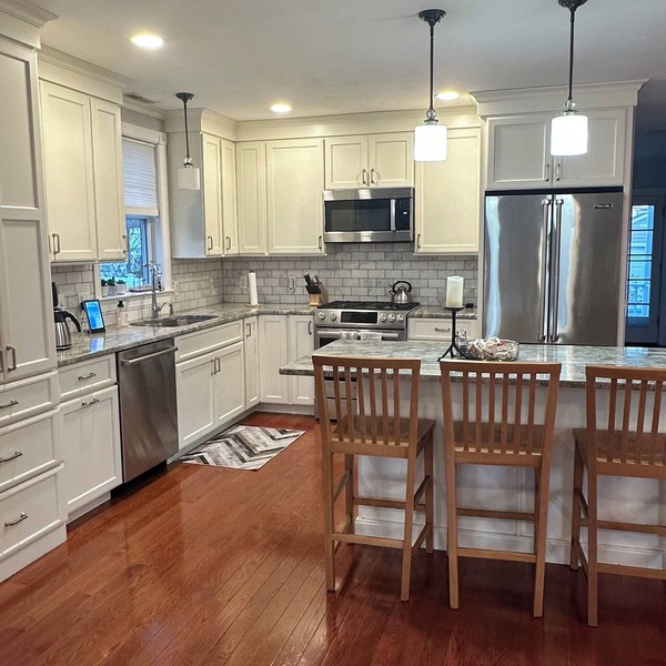 Spacious and Homey 6-Bed Beach House in Salisbury