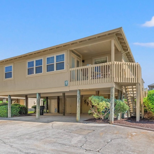 Spacious and Secluded Cottage 59G in the Heart of Myrtle Beach's Shore Drive