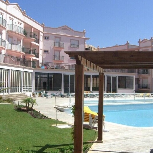 Spacious apartment. Huge balcony overlooking pools & gardens. Free WiFi. 3071/AL