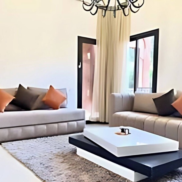 Spacious apartment in the prestigious River Palm