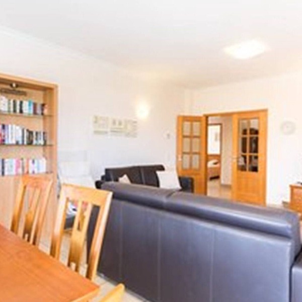 Spacious Apartment With Shared Pool And Sea Views