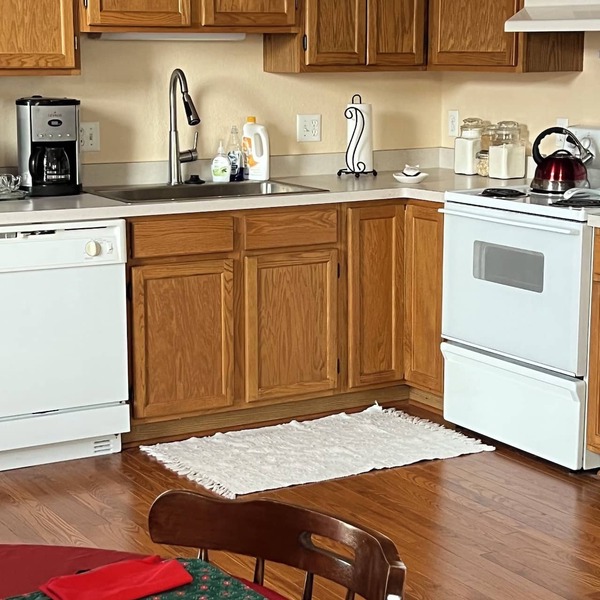 Spacious Apt in Vibrant Downtown Milan Michigan, Between Ann Arbor and Detroit