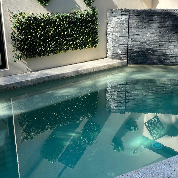 SPACIOUS BEACH HOUSE in beautiful Dicky Beach with private pool.