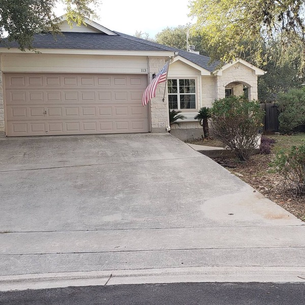 Spacious & Beautiful 4 Bedroom Home - 5 min from downtown & the River
