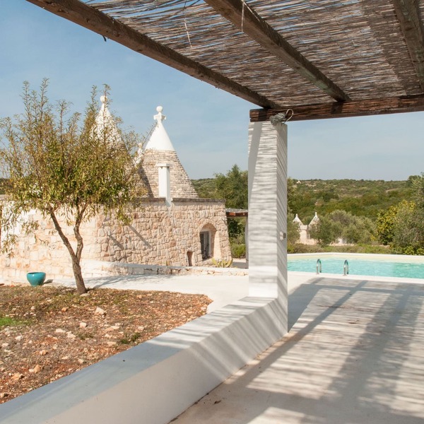 Spacious & bright trulli w/private pool, nicely decorated - AC in all rooms