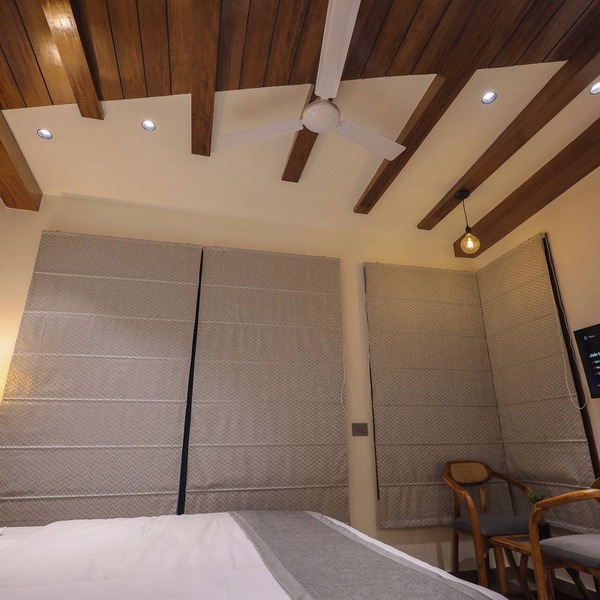 Spacious building in charming Mathura with WiFi, AC