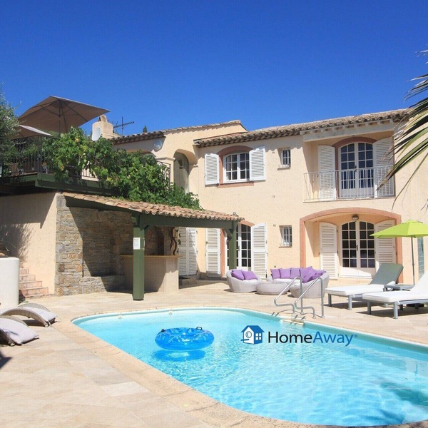 Spacious, comfortable Villa - Private pool - BEACHES AND TOWN CENTER ON FOOT