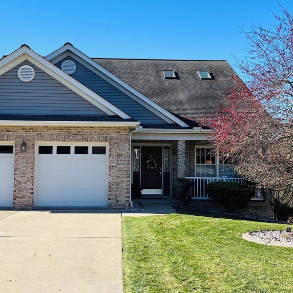 Spacious Comfortable Home to Work, Play or Relax