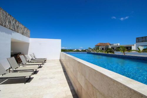 Spacious Condo with Rooftop Pool, Gym, Coworking and Cinema