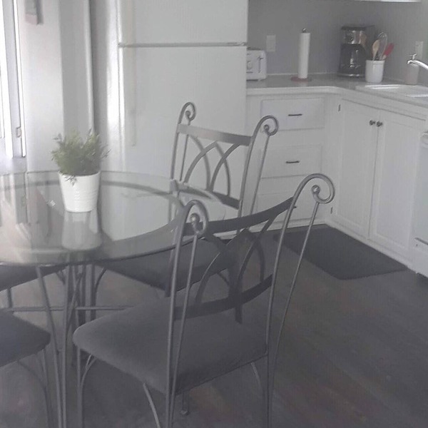 Spacious Corner Lot Cottage @ Sherkston Shores