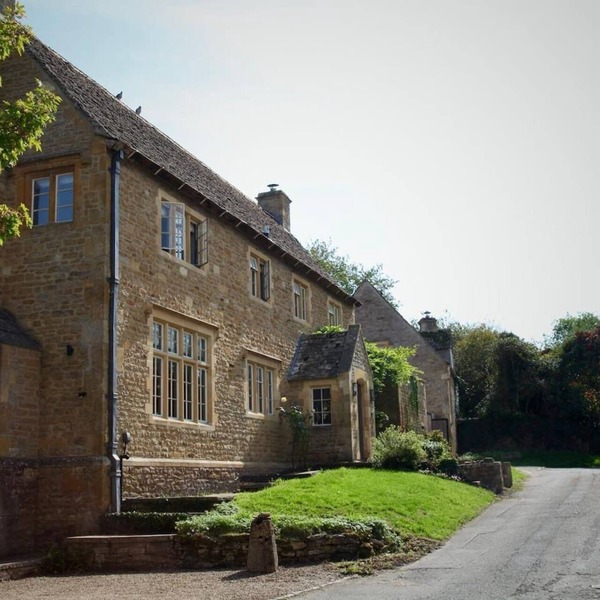 Spacious Cotswold Home for Groups | Country Escape