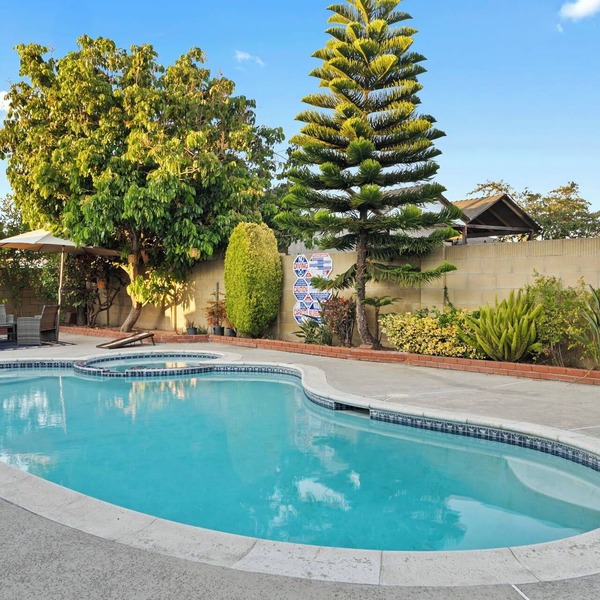 Spacious DISNEY Magic home with Pool-Spa-GameRoom-Billard in Midway