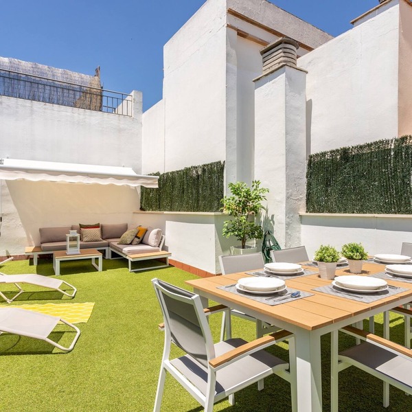 Spacious Duplex with Private Terrace. Francos Terrace VI