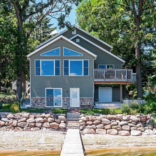 Spacious Edgerton Home w/Private Beach & Views!