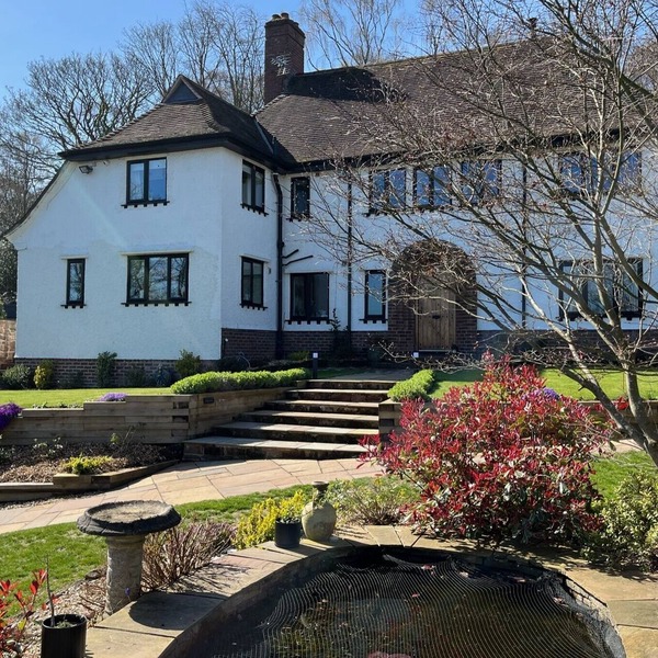 Spacious & Elegant 6 Bedroom Period House in Caldy, Wirral.