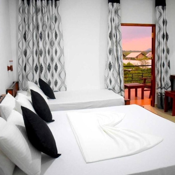 Spacious & Family Friendly Hotel Near Yala National Park - Tissamaharama