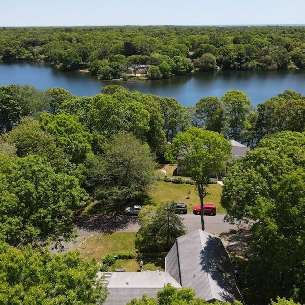 Spacious Family Home w/Beach Pass & Private Pond Access