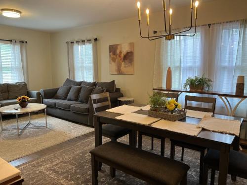 Spacious Five bedroom House close to Notre Dame