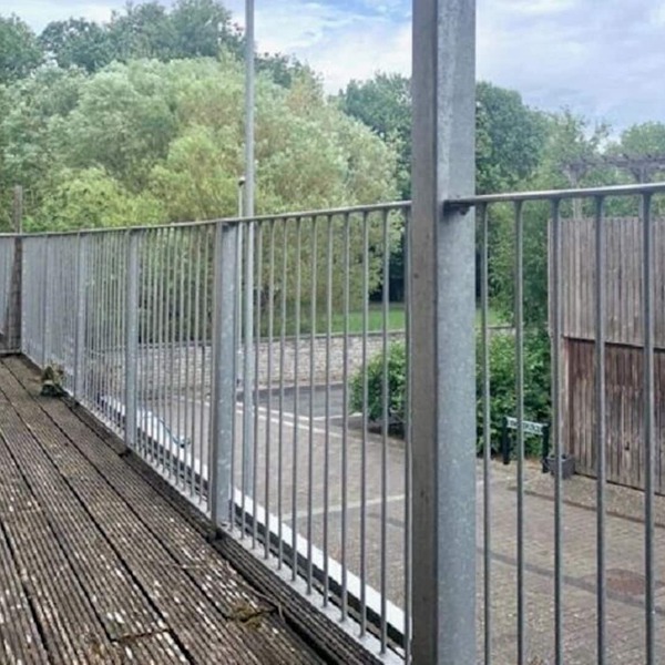 Spacious Flat in Central Street. Very close to the historical Glastonbury.