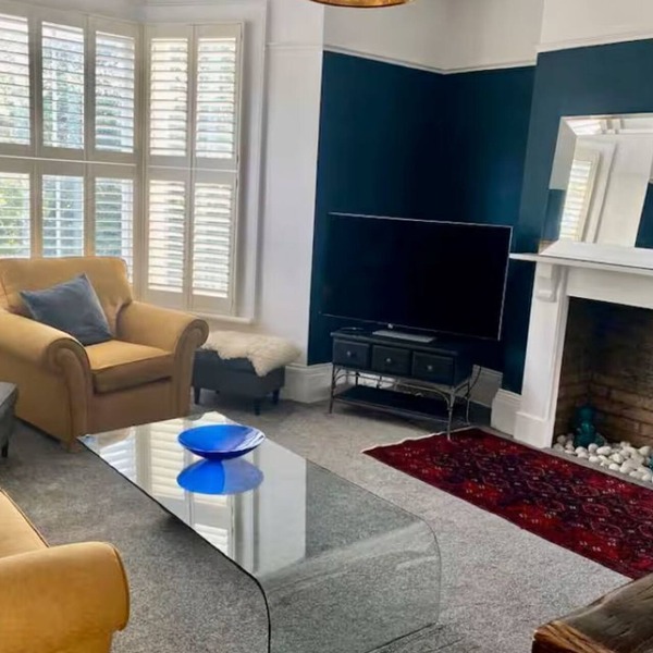 Spacious Flat in prime City centre location in Bristol with free parking