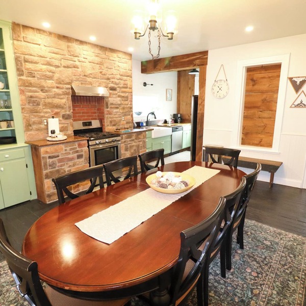 Spacious Group Stay Near Gettysburg | Room for All & Easy Day Trips Nearby