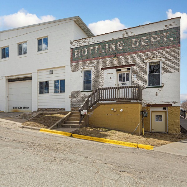 Spacious Historic Bottling Department Loft with Taproom Perks