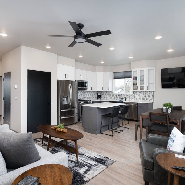Spacious & Industrial Condo - Perfect for the Whole Gang! Dogs Ok & Great Rates!