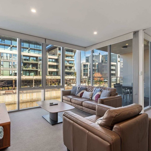 Spacious Lakefront Apartment with Pool Access