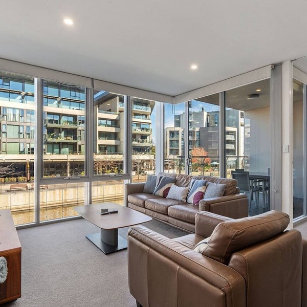 Spacious Lakefront Apartment with Pool Access