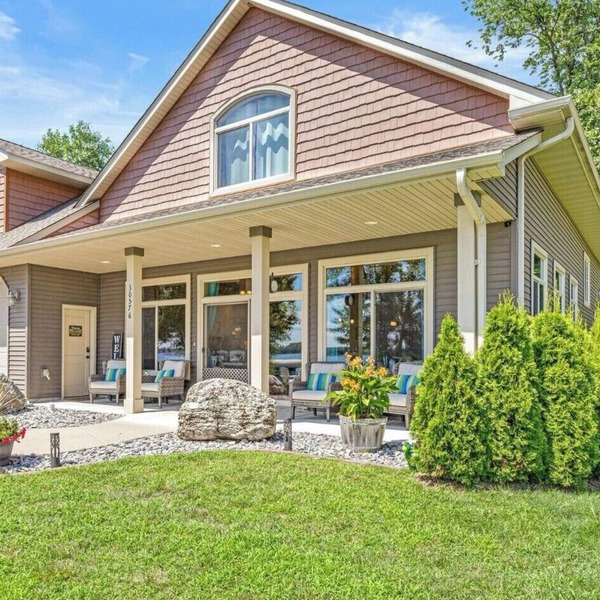 Spacious Lakefront|Multi-generational|GAMEROOM