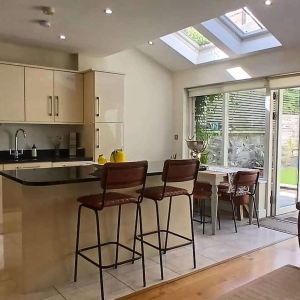Spacious, LightFilled 3BD Home Beside Phoenix Park