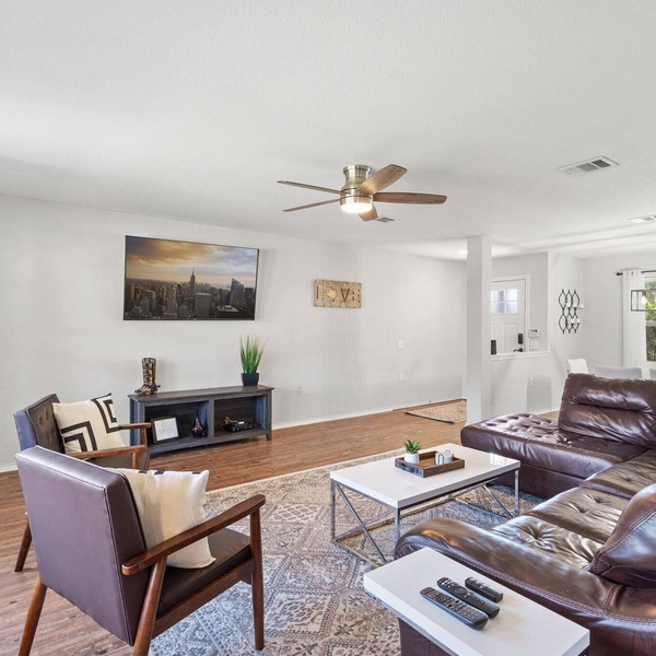 Spacious Luxury Austin Home | 10 min to Downtown and Airport