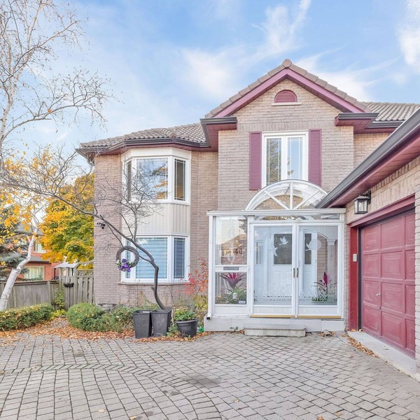 Spacious luxury walkout unit