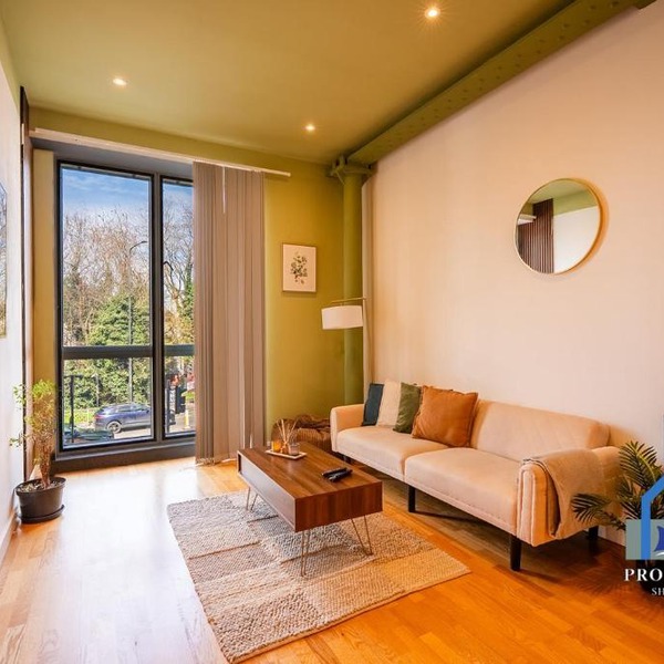 Spacious Manchester City Condo - Parking - Next To AO Arena - Local Attraction & Transport Links