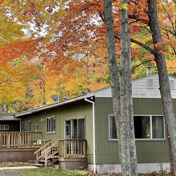 Spacious Marquette Getaway Trails Nearby Perfect 4-Season Basecamp
