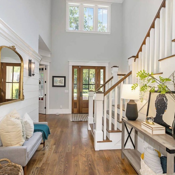 Spacious modern farmhouse perfect for Duke/UNC graduation weekend.