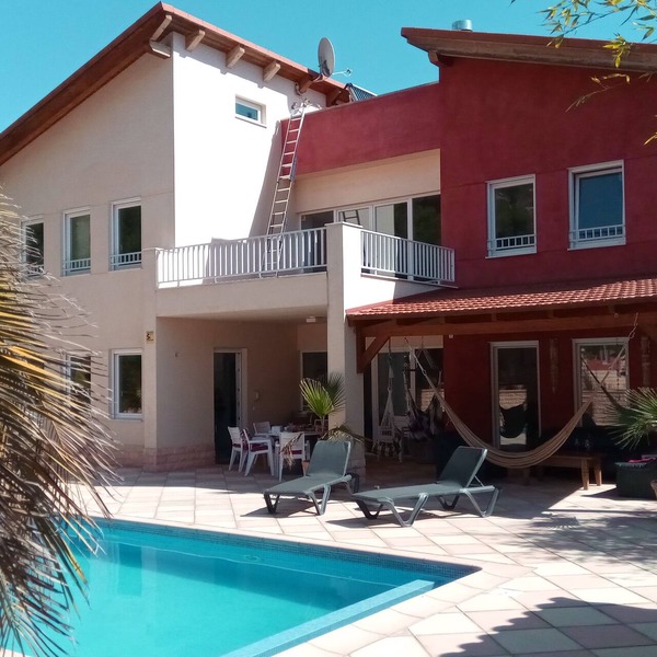 Spacious modern villa with gallery and heated pool