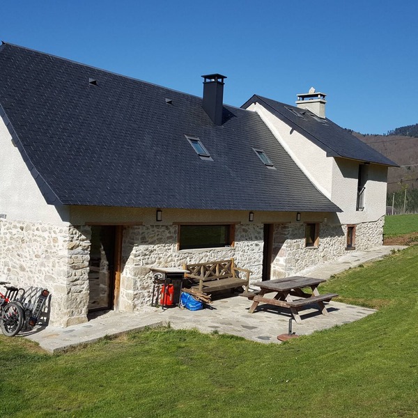 Spacious Mountain Barn, Beautifully Restored, Stunning Views