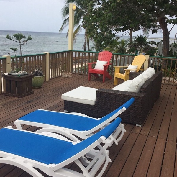 SPACIOUS OCEAN FRONT PROPERTY-RUM POINT DRIVE w/Private Beach. Pet Friendly.