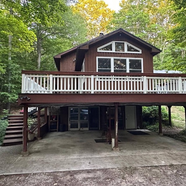 Spacious, Private Suttons Bay Oasis in the Woods