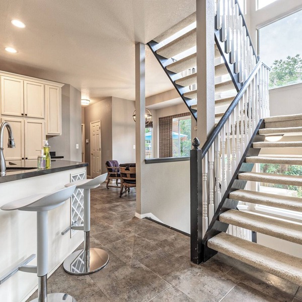 Spacious & Quiet 4BR Home in Centennial