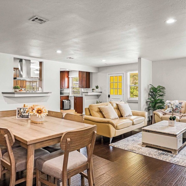 Spacious Retreat w Large Kitchen & Outdoor Patio