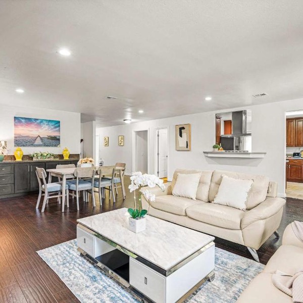 Spacious Retreat w Large Kitchen & Outdoor Patio